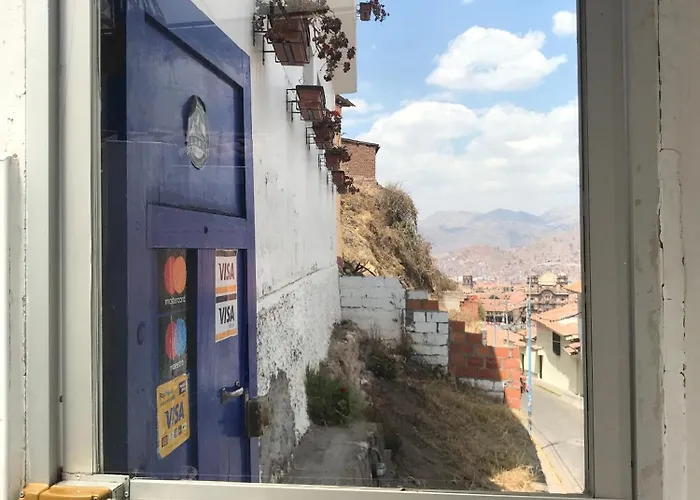 Saqray Hostel *