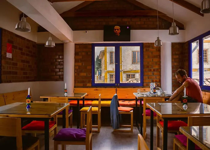 Saqray Hostel