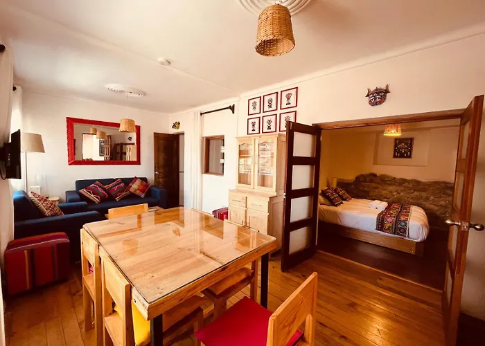 Hostel Saqray *