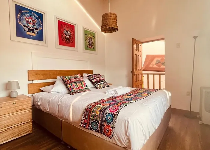 Hostel Saqray *