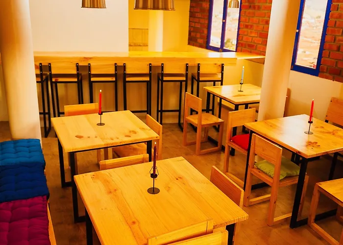 Saqray Hostel *